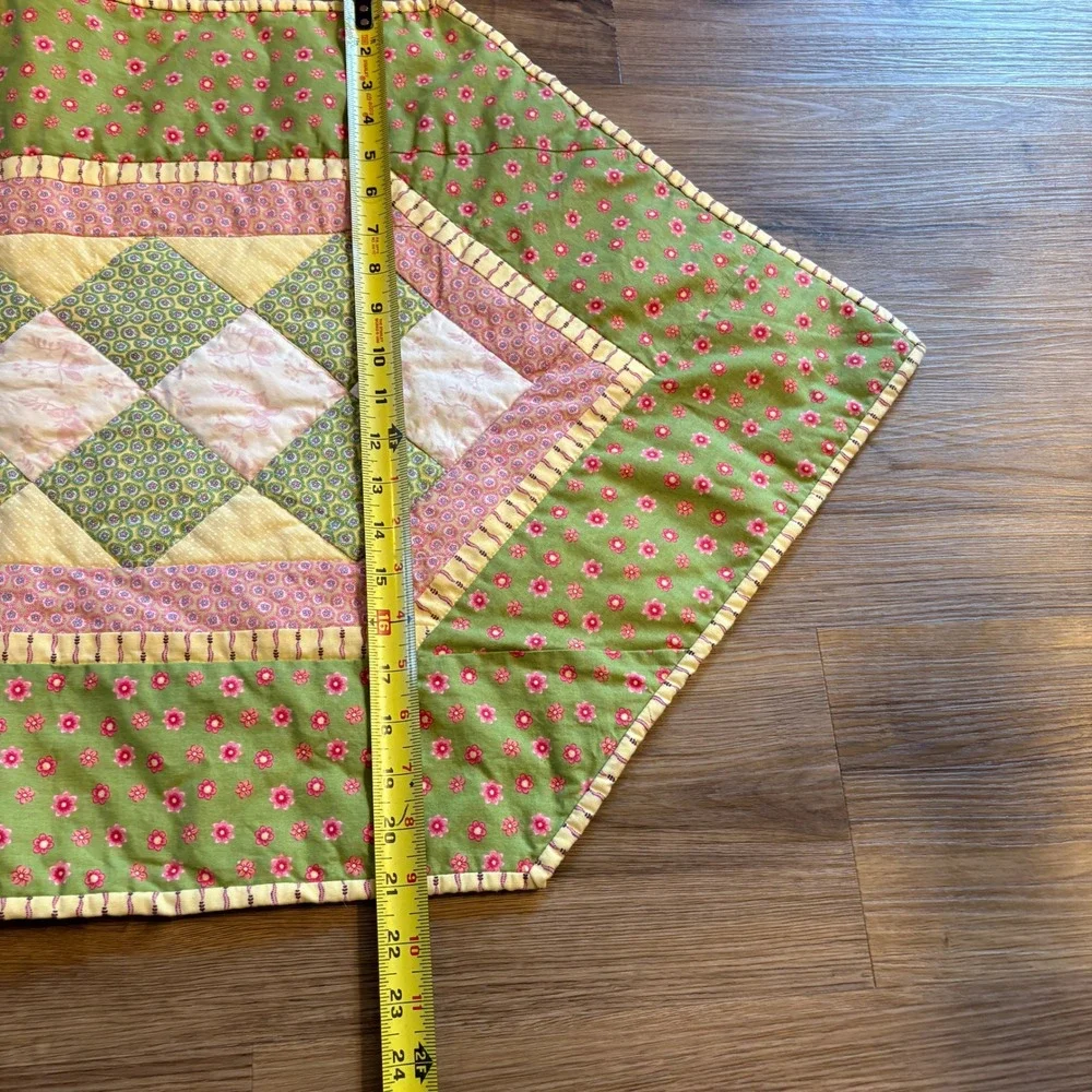 Handmade Quilted Table Runner Hexagon Patchwork Floral Gr/Pk Cottagecore 43x21